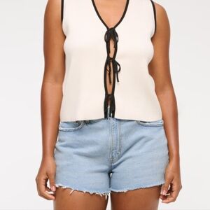 NWT Abercrombie &Fitch 4" Mom short High Rise Curve Love 37